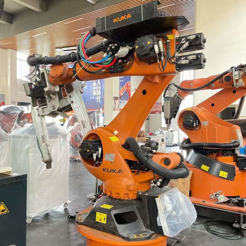KUKA KR210 R3100 Промышленный робот 6-осевой роботовой руки с 210 кг полезной нагрузки и 0,06 мм повторяемости