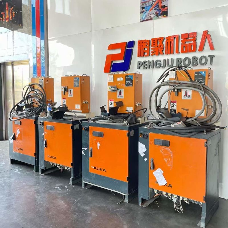 KUKA KR210 R3100 Промышленный робот 6-осевой роботовой руки с 210 кг полезной нагрузки и 0,06 мм повторяемости