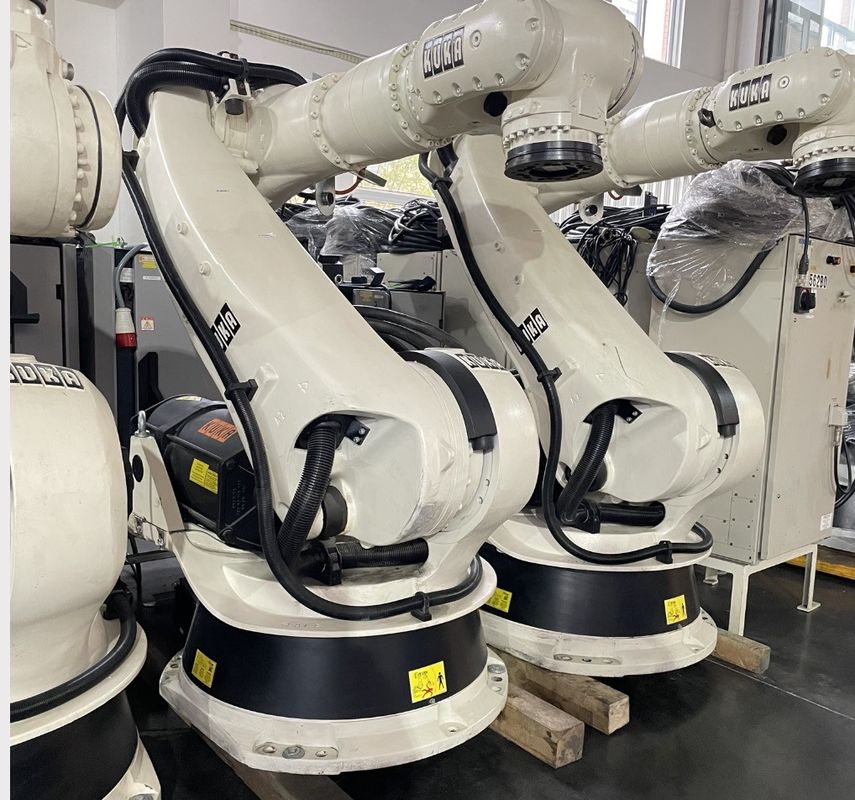 2700 мм достижение Kuka программного обеспечения сварного робота для быстрой и точной производительности сварки Возьмите эту сделку! KUKA KR210 робот, предназначенный для превосходного распыливания краски и хлопот - бесплатная загрузка / разгрузка