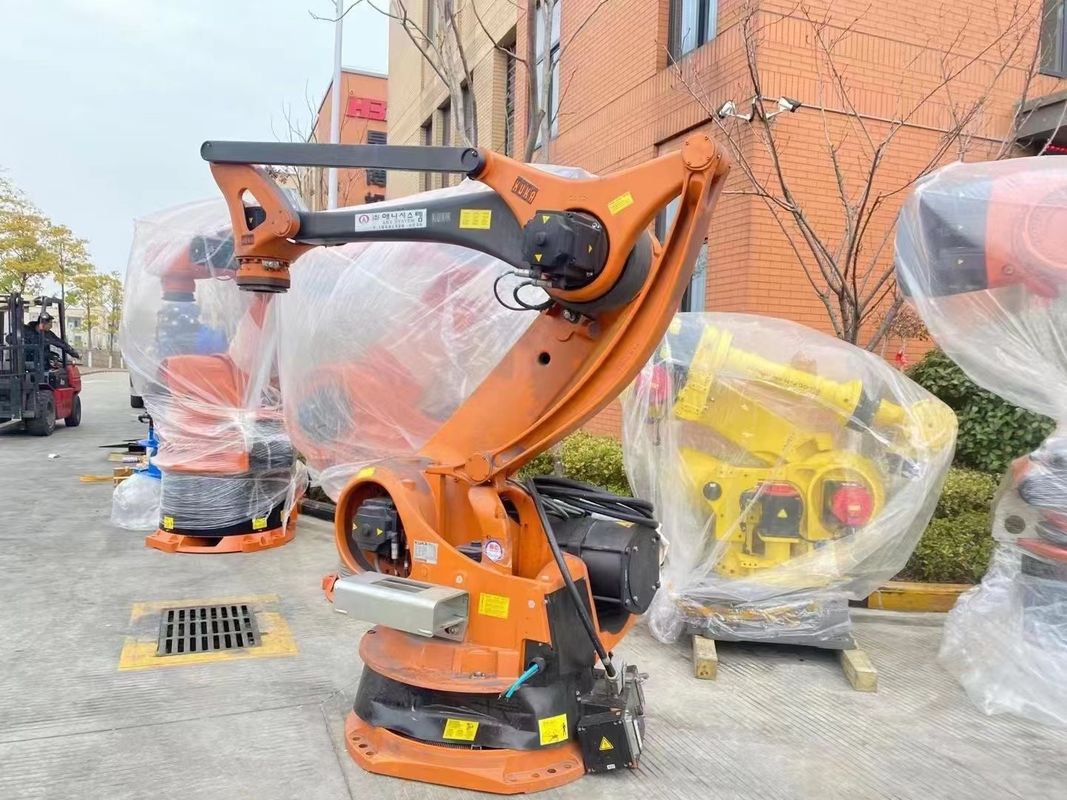 Робот оси Kuka KR100-2PA 4 Palletizing с пядью руки нагрузки 500kg 3200mm