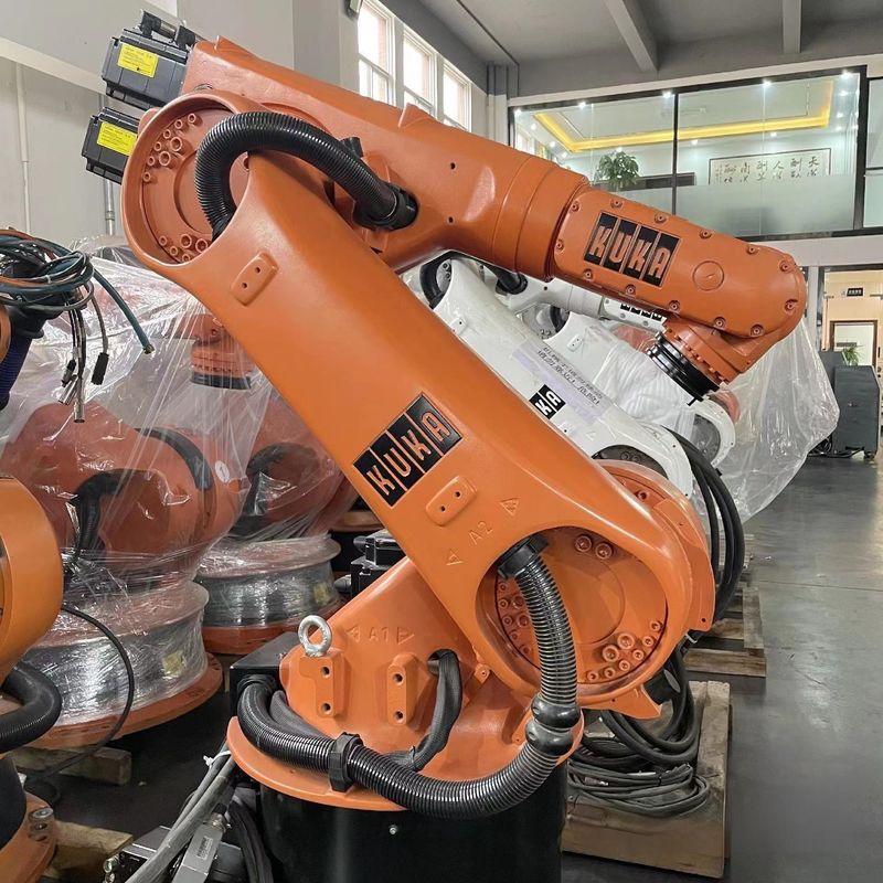 Kuka KRC4 KR30-3 Дуговая сварка Плотовая сварка, палетная обработка, погрузка и разгрузка деталей, обработка, обработка деталей