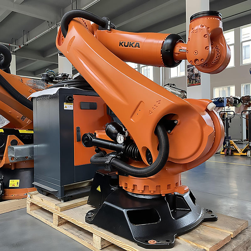 Kuka Kr210 2700mm Reach Robotic Arm 210 Kg Полезная нагрузка AC380V Электроснабжение сборка использованного робота с точки сварки сборка шлифования