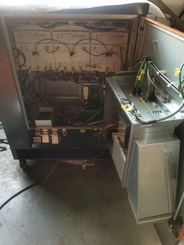 KUKA KR240 R2700 Prime KRC4 Controller 6-осевой робот-палетчик Идеальная комбинация 2700 мм достигает 240 кг полезной нагрузки