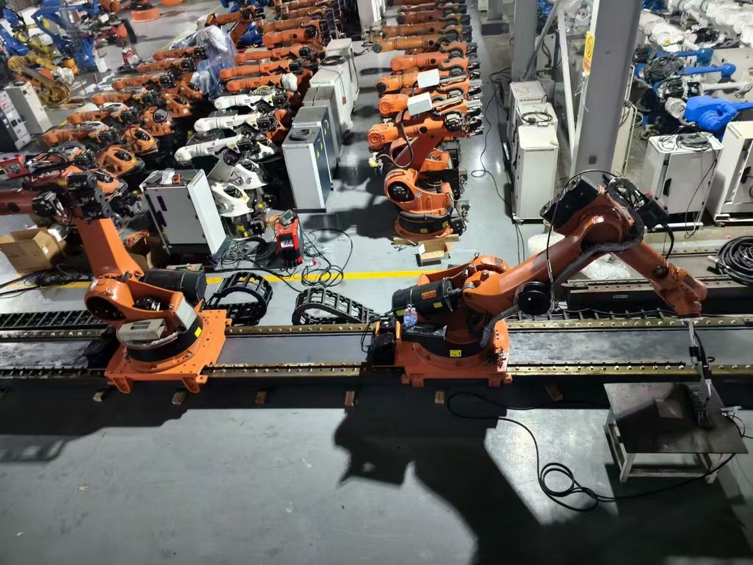 KUKA KR180 R2900 Prime 180kg Полезная нагрузка 2900 мм Достигаем настенный загрузочный робот И KRC4 контроллер Робот краски
