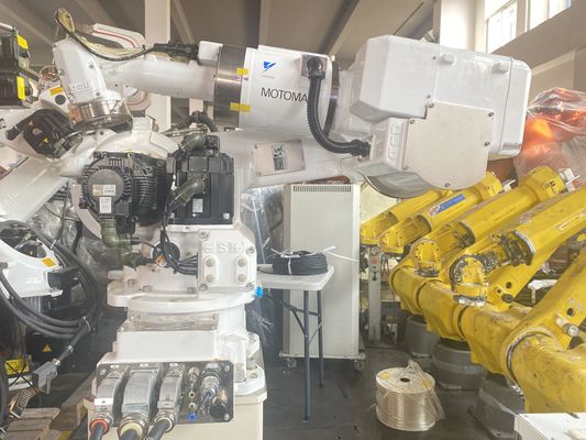 Робот CR50 подержанного Yaskawa регулируя и Palletizing