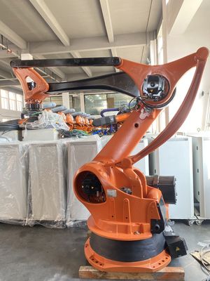 Пол оси робота 4 PA KUKA KR100-2 Palletizing установил