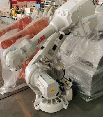 IRB 4600-60/2.05 IRC5 Контроллер Используемые роботы ABB 6 оси Роботизированная рука 2050 мм Диапазон высоко надежен и эффективен